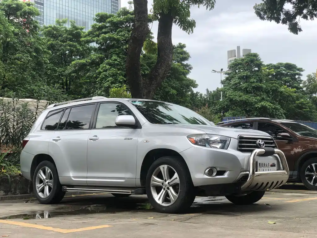 Toyota Highlander — миниатюра 2