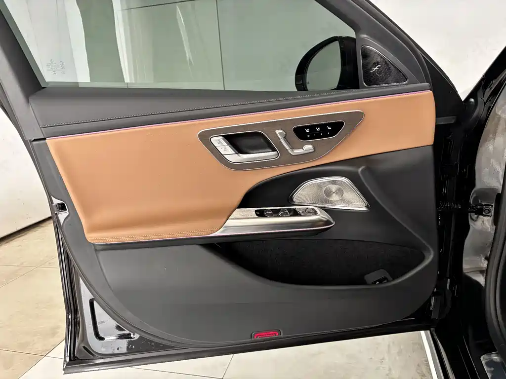 Mercedes-Benz E-Class E 2026 E 300 L Luxury