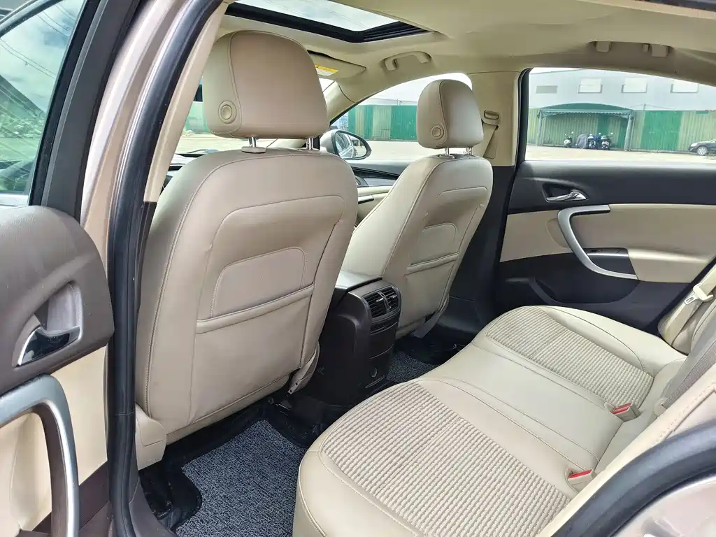 Buick Regal — миниатюра 10