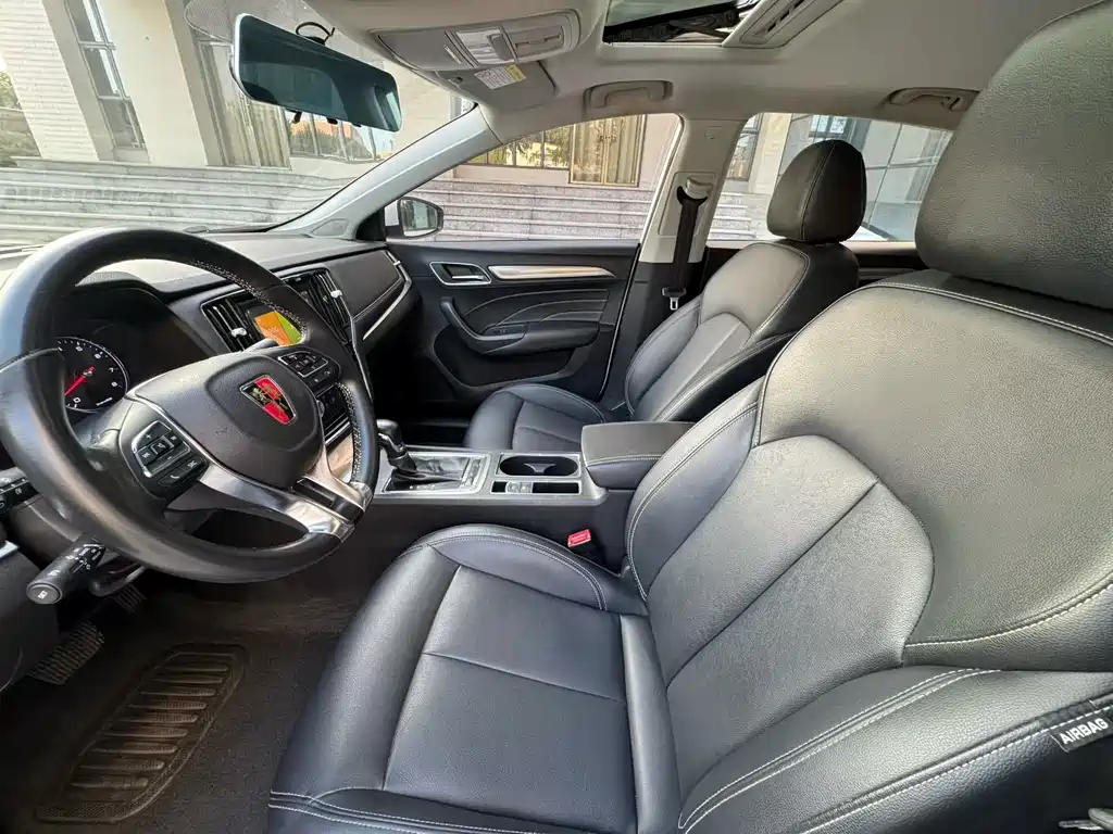 Roewe i6 Classic — миниатюра 7