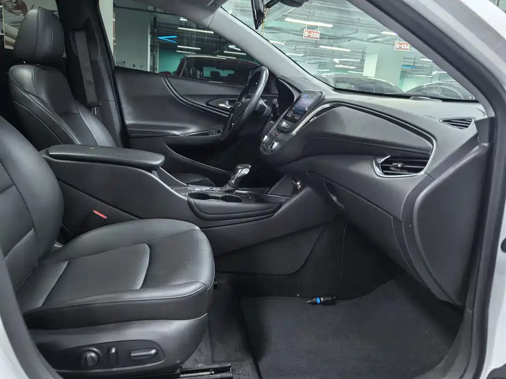 Chevrolet Malibu XL — миниатюра 13