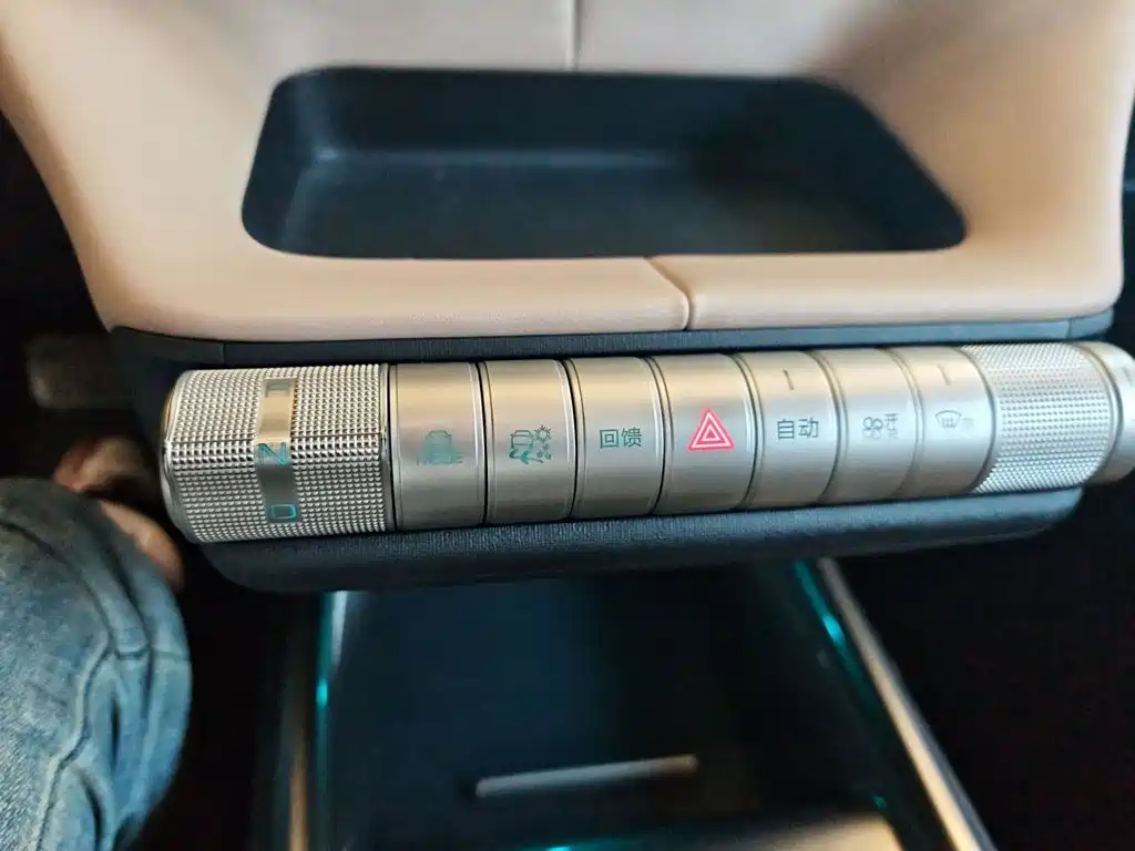 BYD Dolphin — миниатюра 8