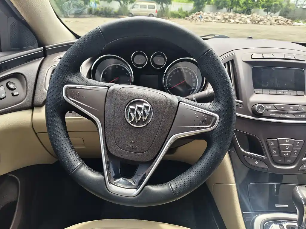 Buick Regal — миниатюра 15
