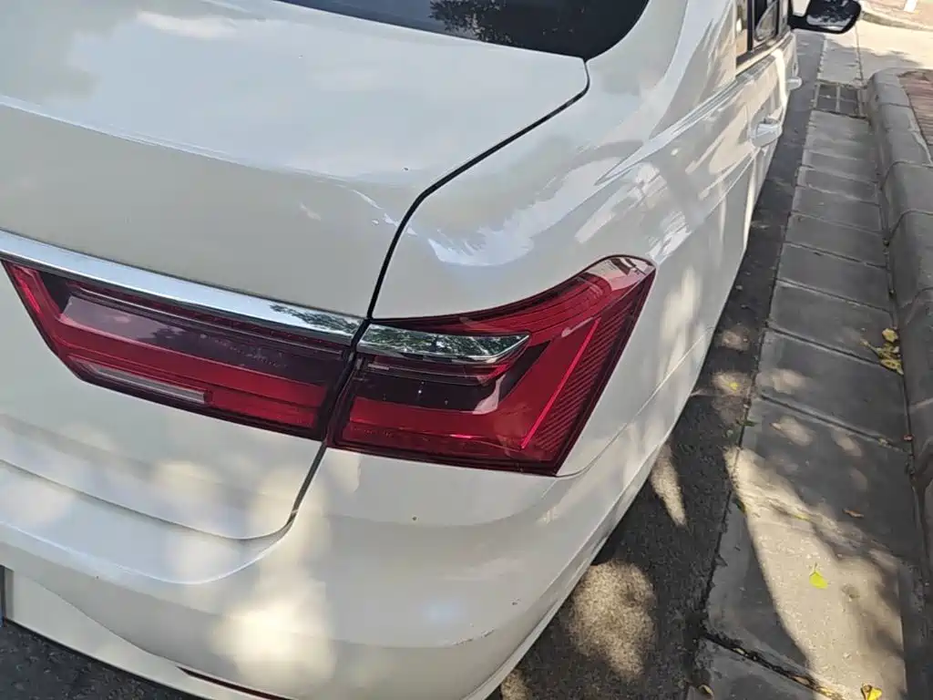 BYD Qin — миниатюра 8