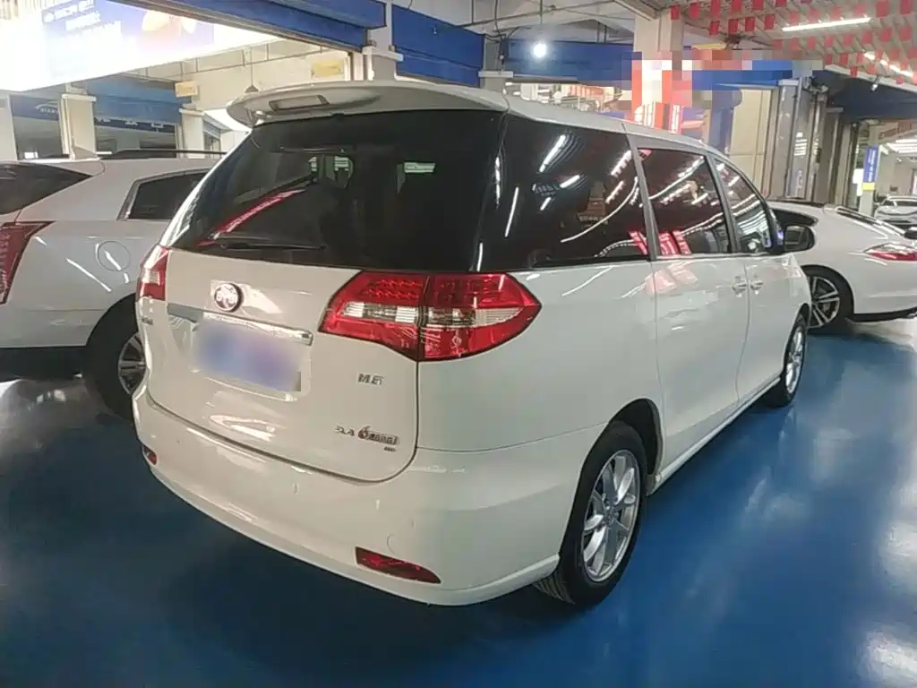 BYD M6 — миниатюра 7