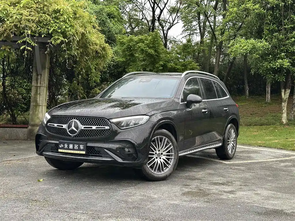 Mercedes-Benz GLC 2025