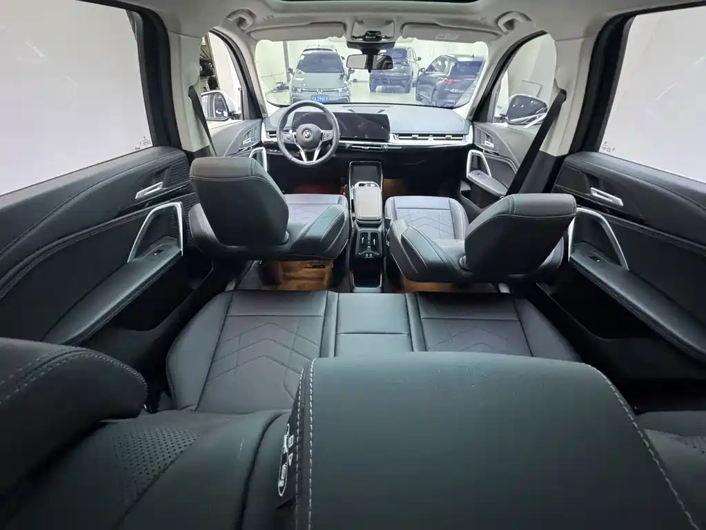 BMW X1 — миниатюра 10