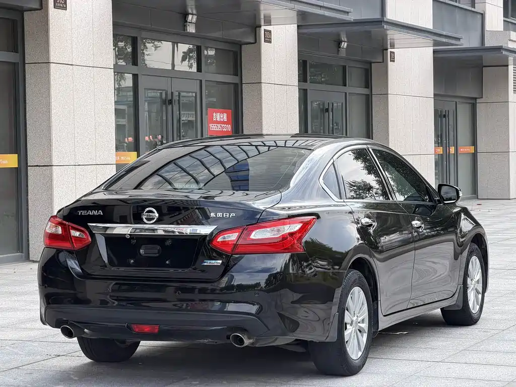 Nissan Teana — миниатюра 6