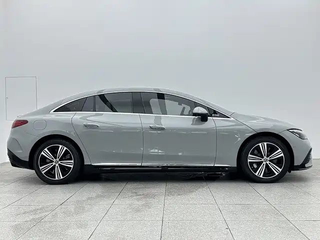 Mercedes-Benz EQE — миниатюра 7