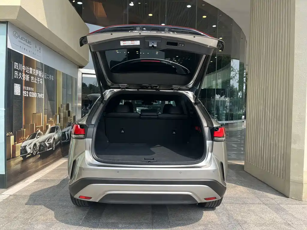 Lexus RX — миниатюра 8