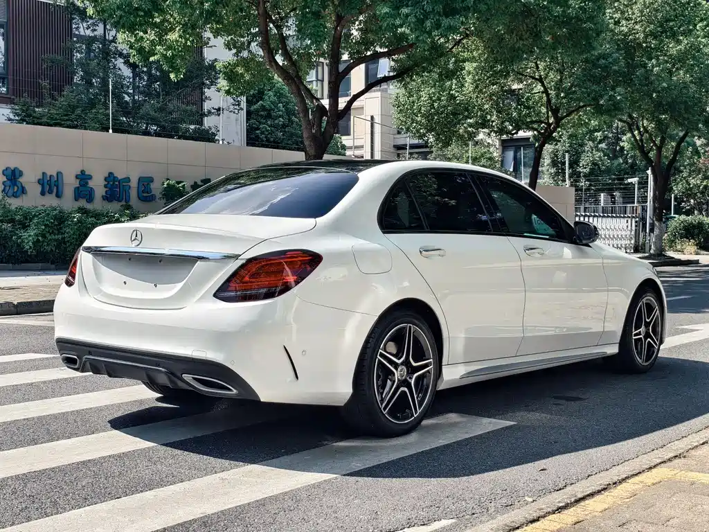 MERCEDES-BENZ C CLASS