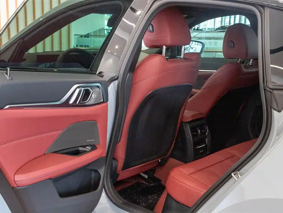 BMW 4 Series — миниатюра 13