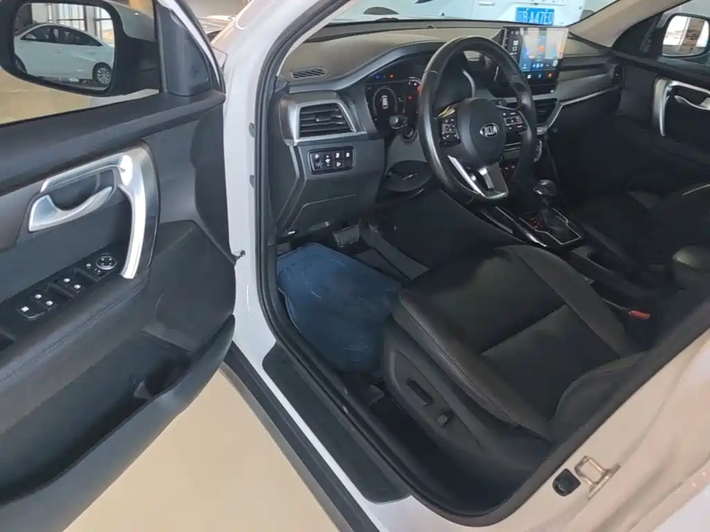 Kia Sportage — миниатюра 16