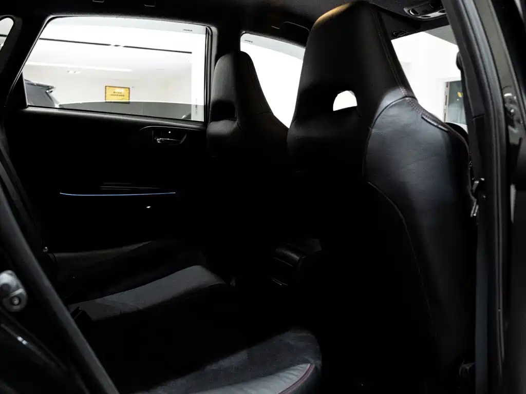 Subaru Impreza — миниатюра 9