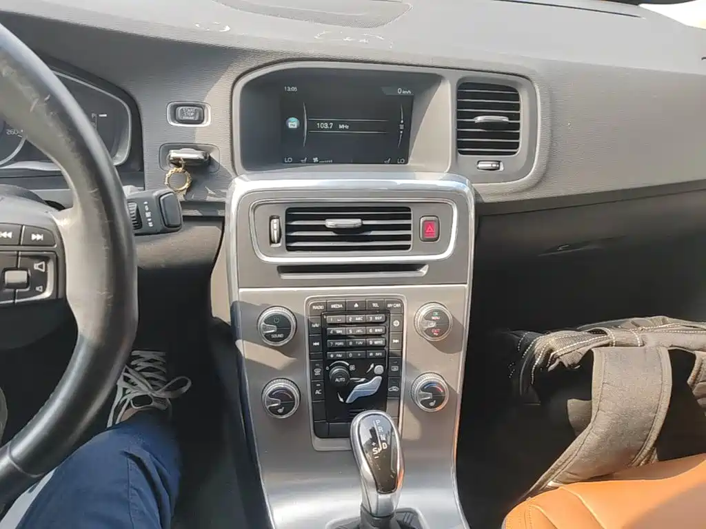 Volvo S60 — миниатюра 13