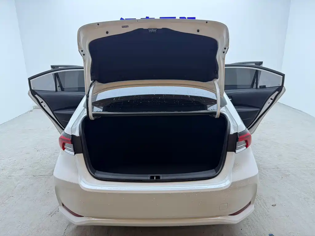 Toyota Corolla — миниатюра 21