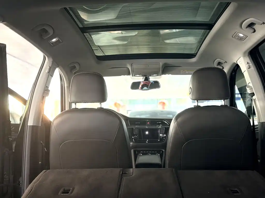 Volkswagen Tiguan L — миниатюра 6