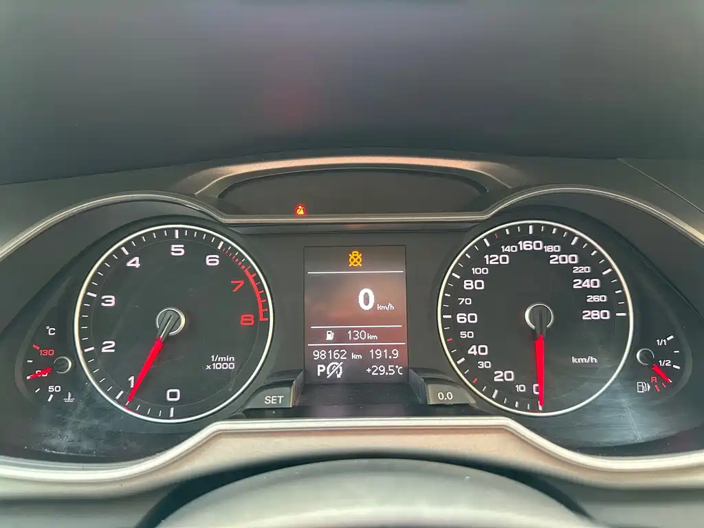 Audi A4L — миниатюра 16