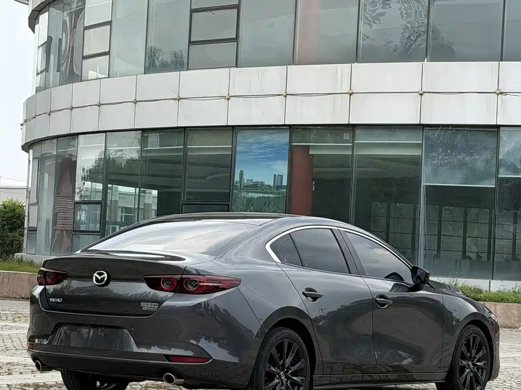 Mazda 3 Axela — миниатюра 6