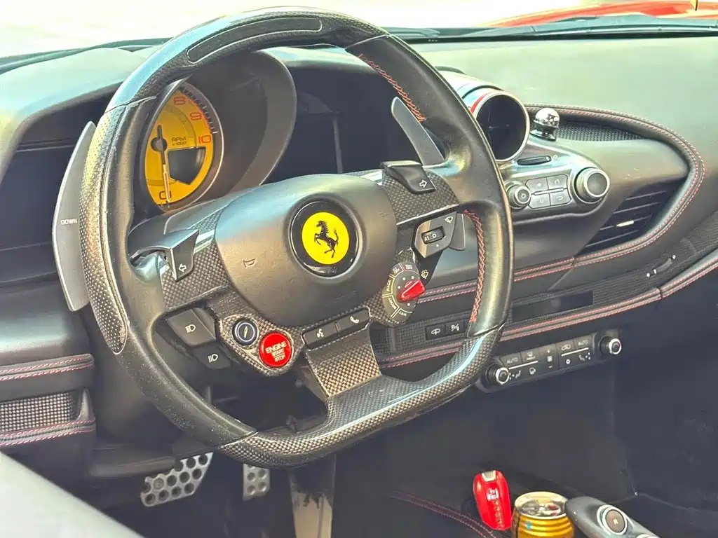 Ferrari F8 — миниатюра 4