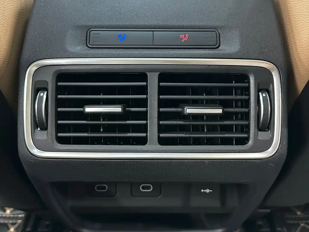 LAND ROVER DISCOVER SPORTS