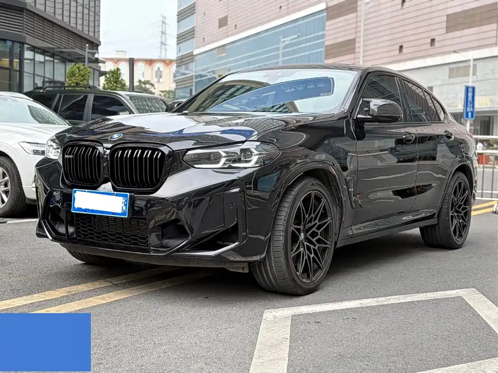 Купить BMW X4 M