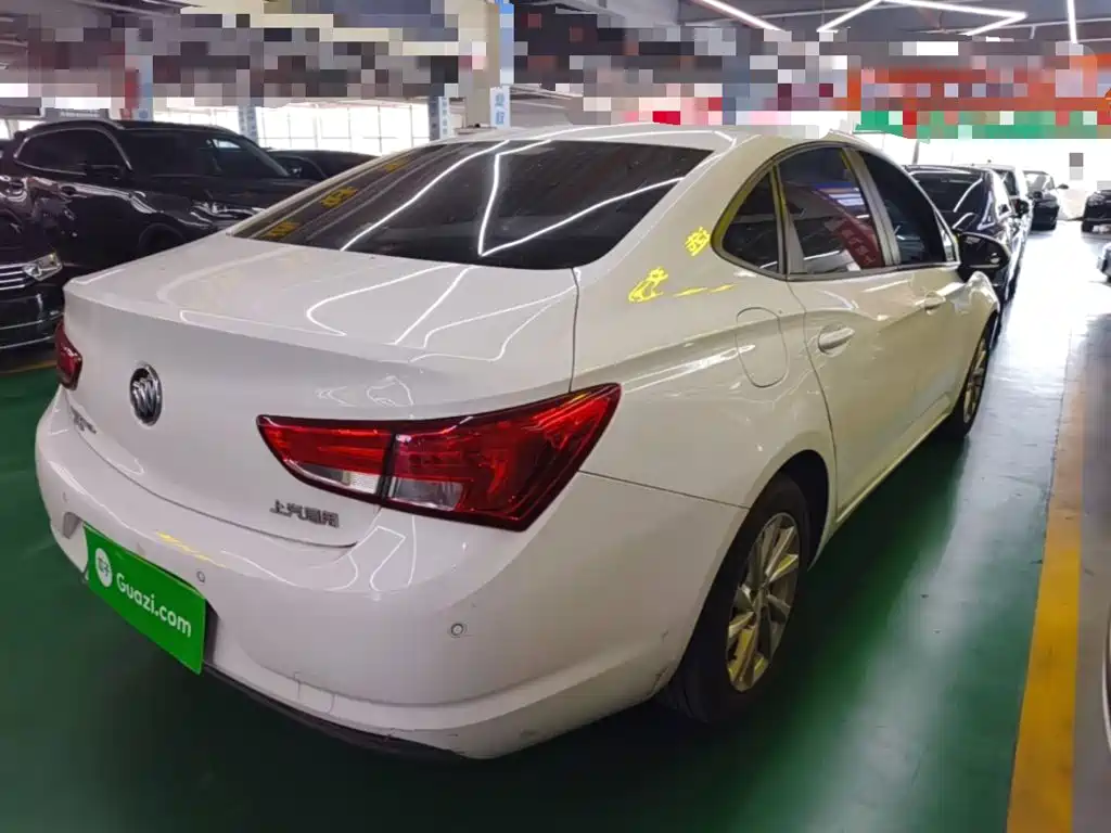 Buick Verano — миниатюра 7