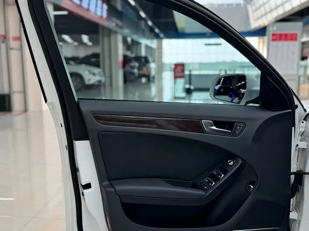 Audi A4L — миниатюра 8