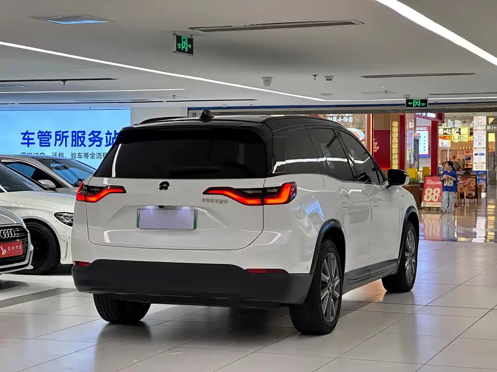 NIO ES8 — миниатюра 5