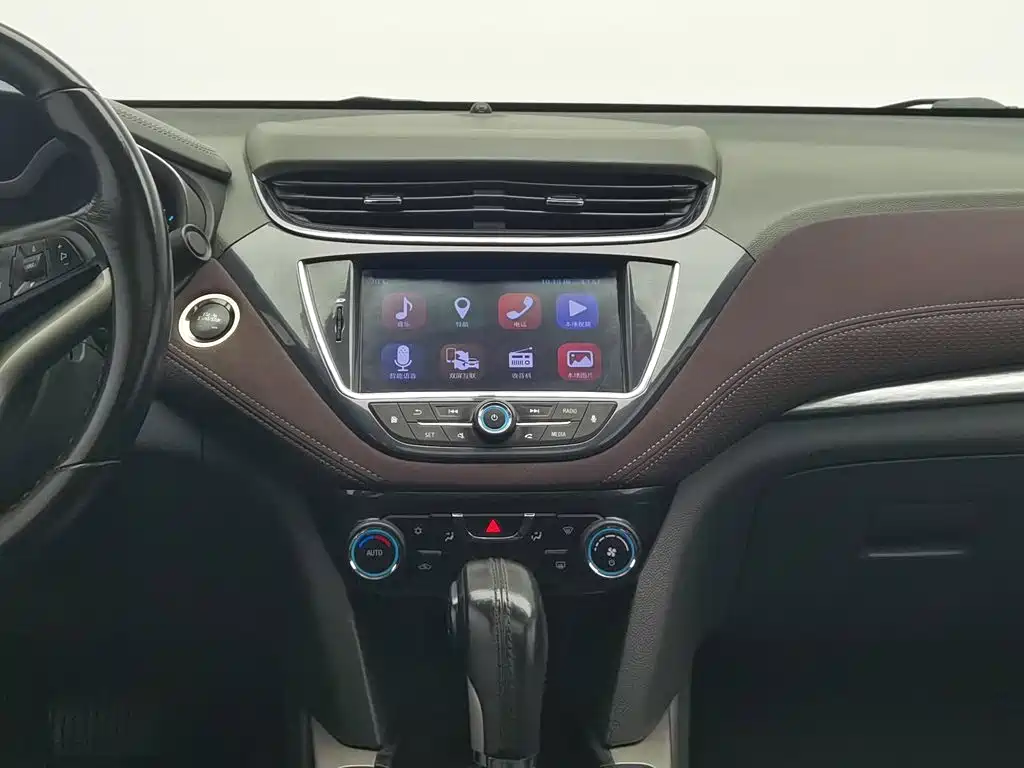 Chevrolet Malibu — миниатюра 12