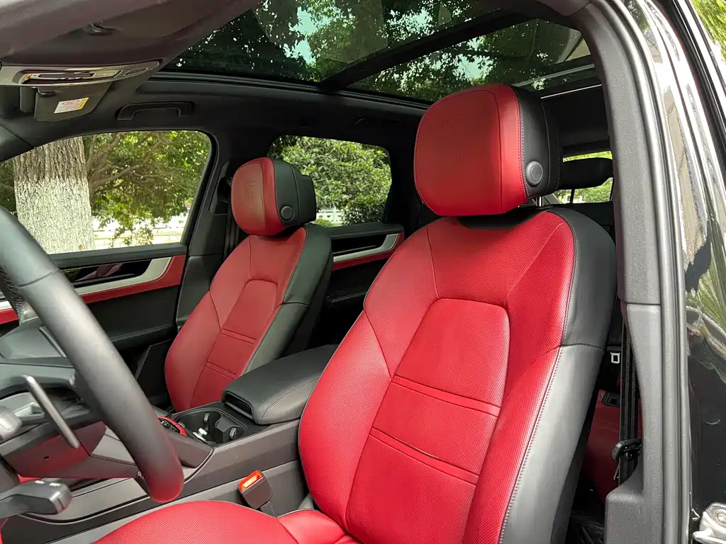 Porsche Cayenne — миниатюра 25