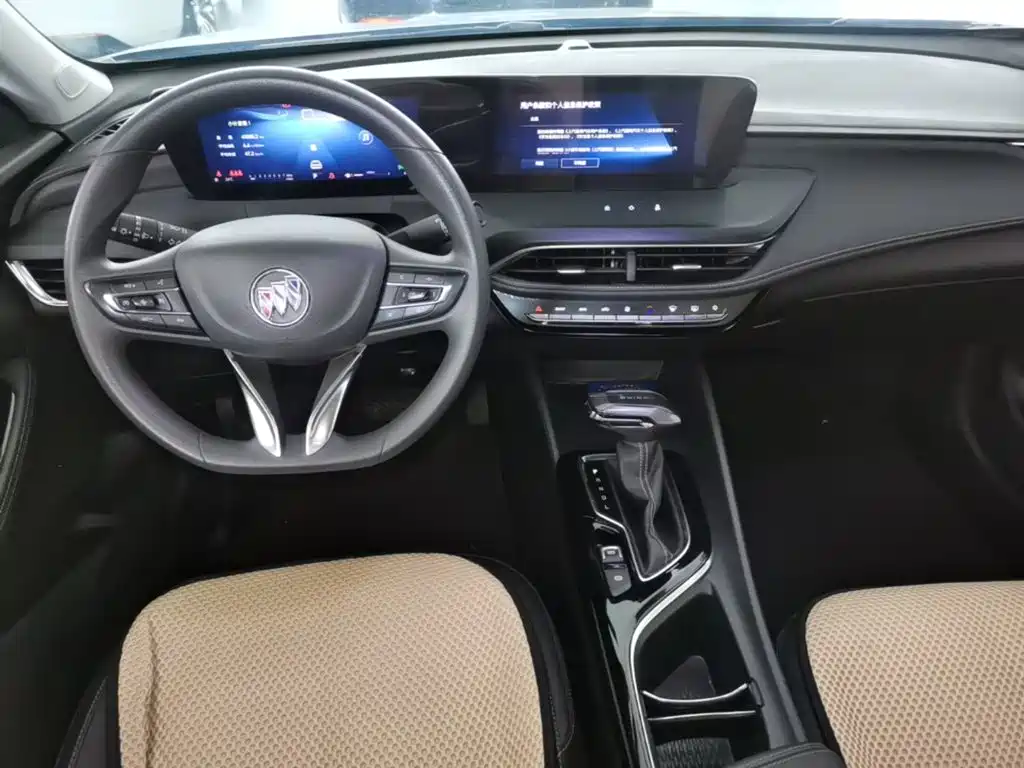 Buick Verano — миниатюра 10