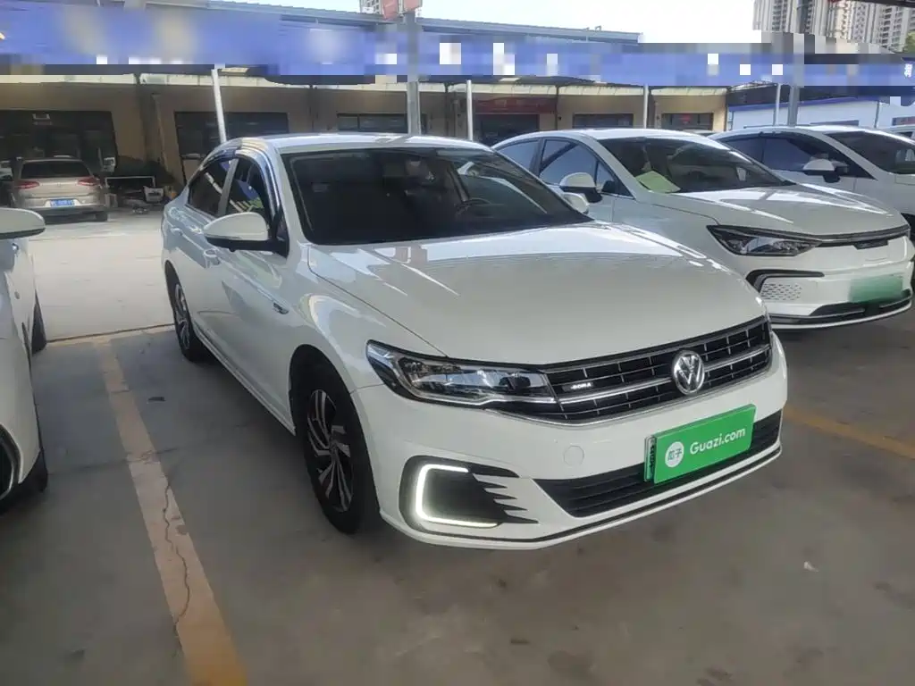 Volkswagen Bora EV — миниатюра 4