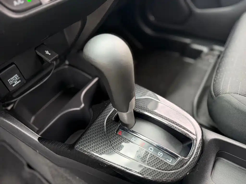 Honda Fit — миниатюра 7