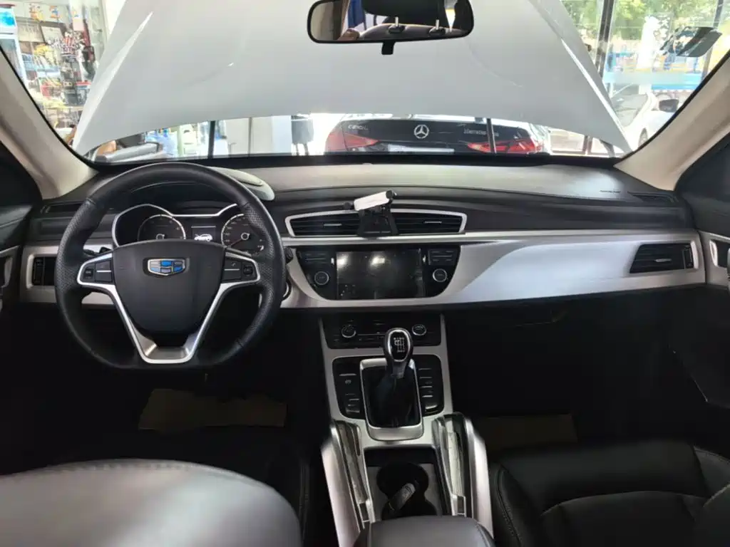 Geely Boyue — миниатюра 10