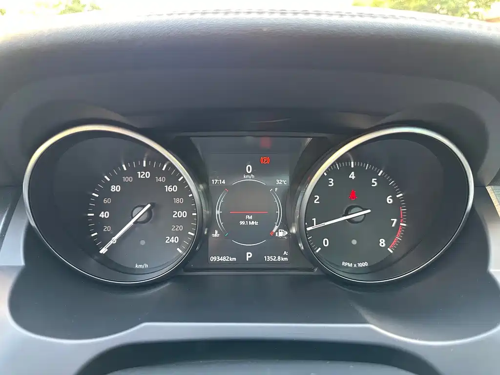 Land Rover Evoque — миниатюра 17