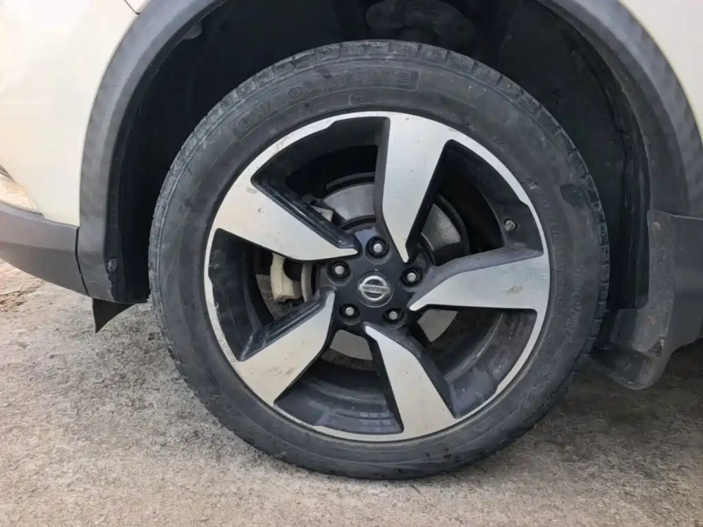 Nissan Qashqai — миниатюра 23