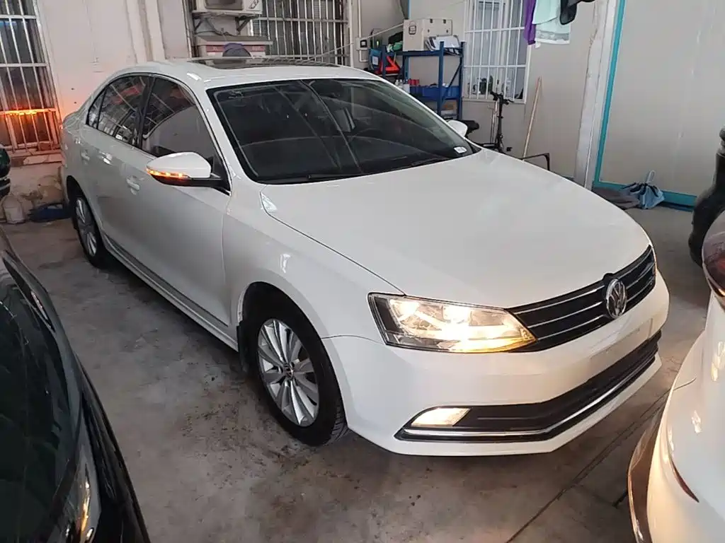 Volkswagen Sagitar — миниатюра 4