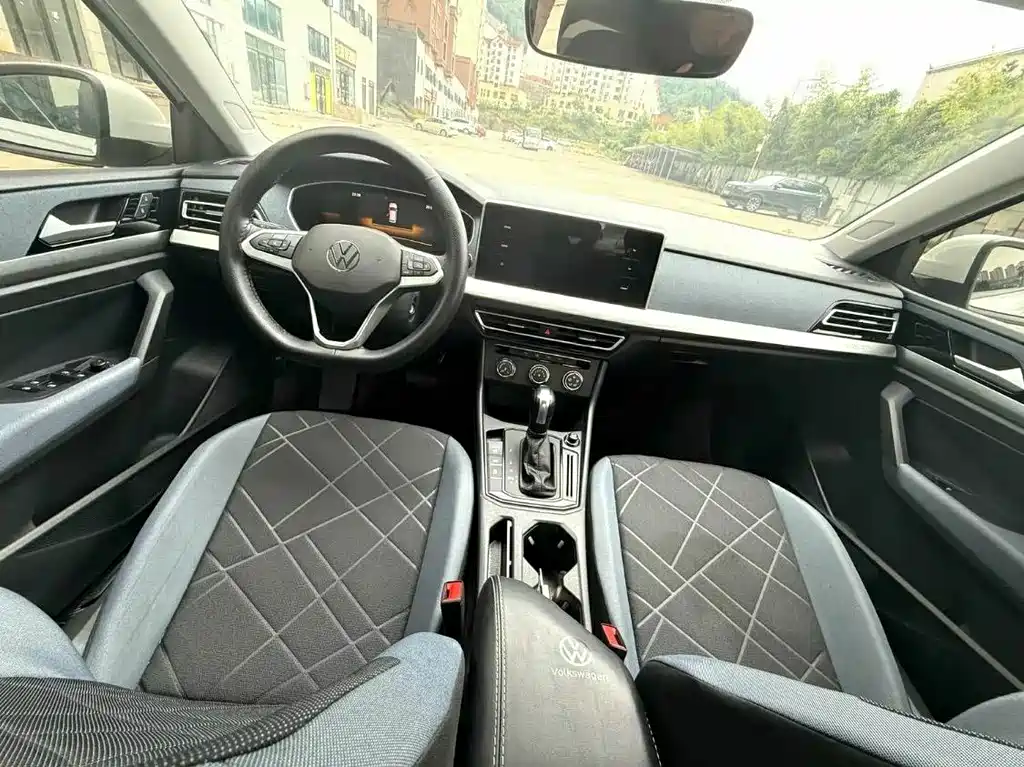 Volkswagen Lavida — миниатюра 5
