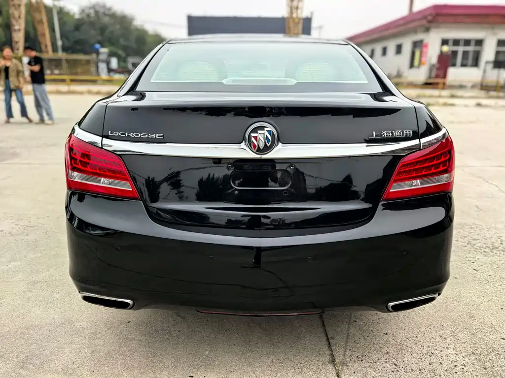 Buick LaCrosse — миниатюра 6