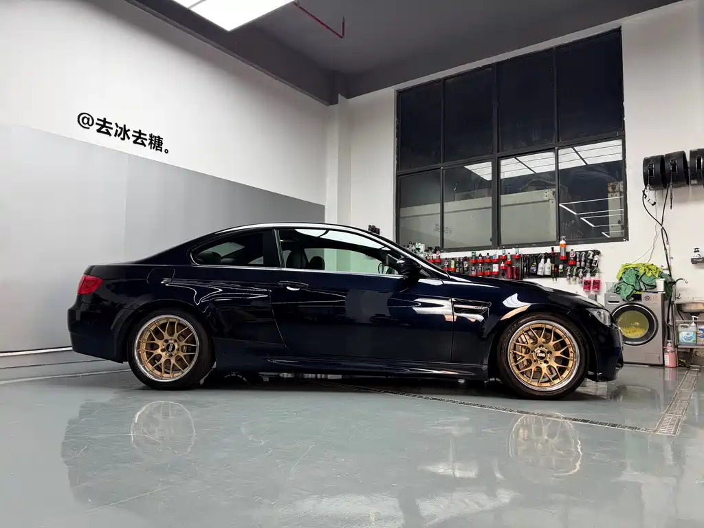 BMW M3 — миниатюра 2