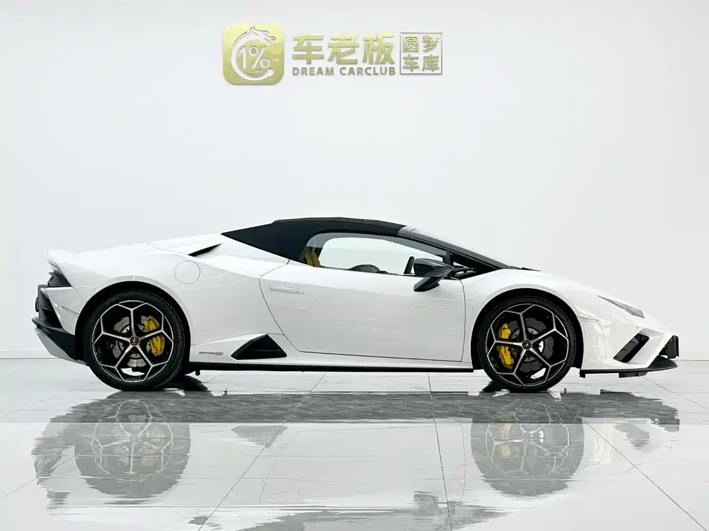 LAMBORGHINI HURACÁN