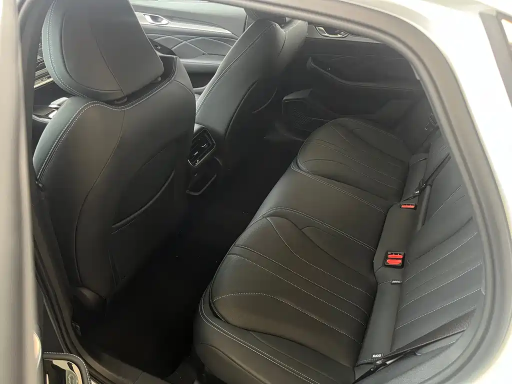 Geely Preface 2026 1.5TD