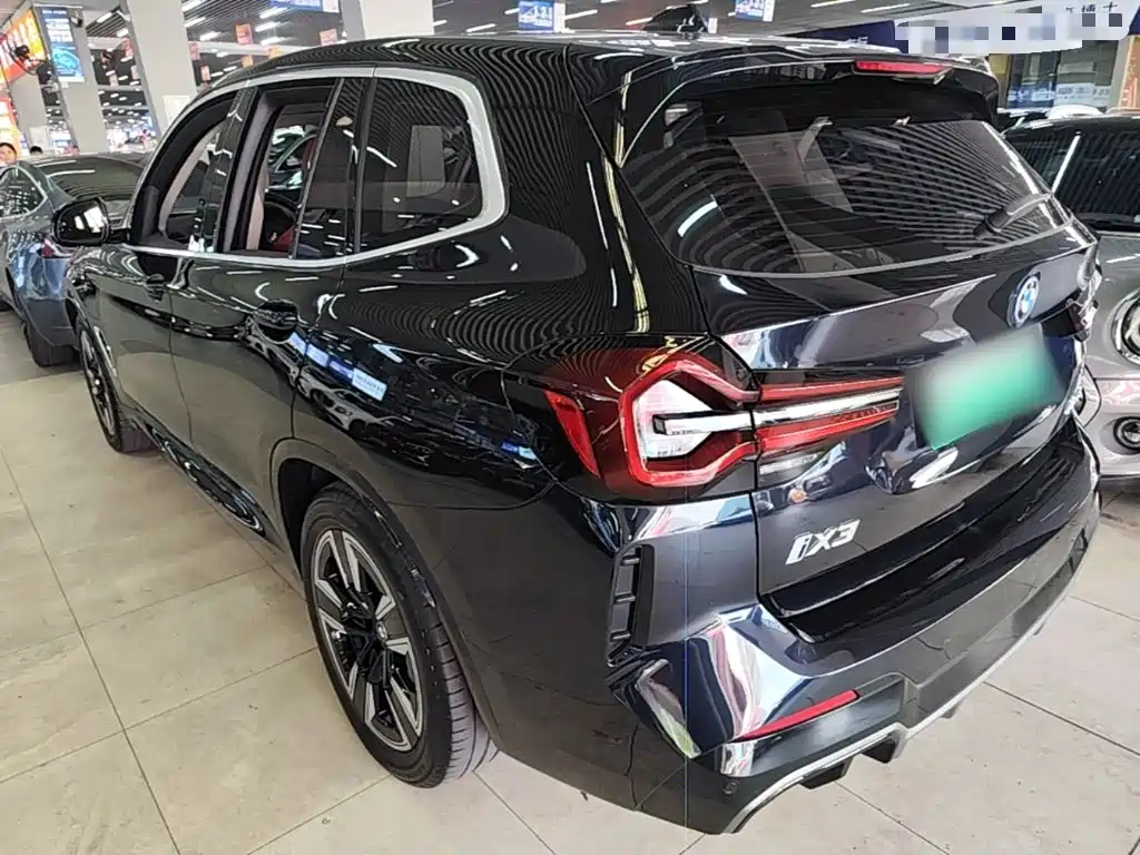 BMW iX3 — миниатюра 5