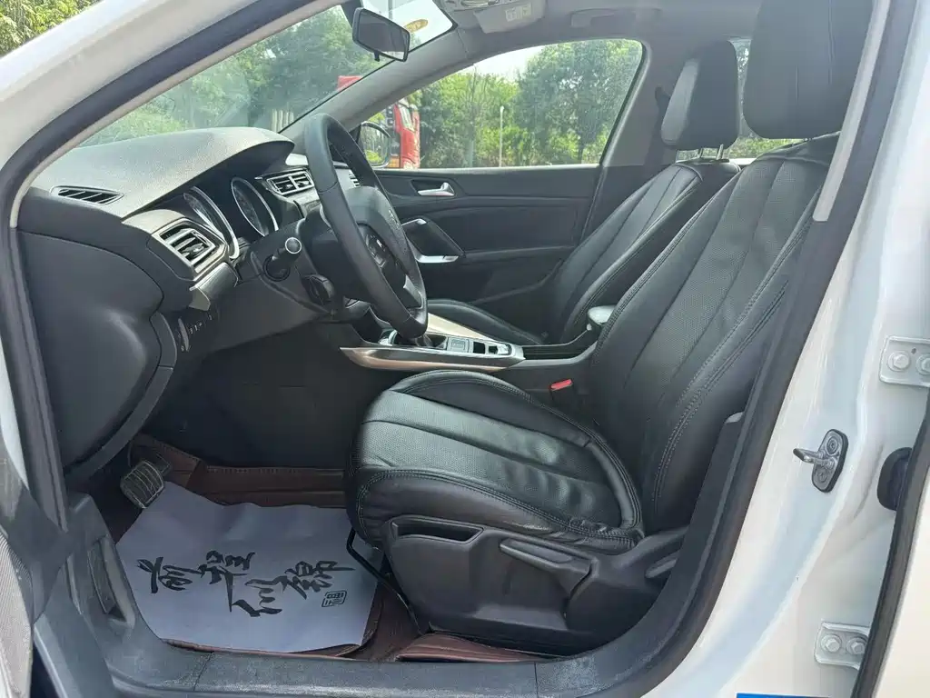 Peugeot 408 — миниатюра 7