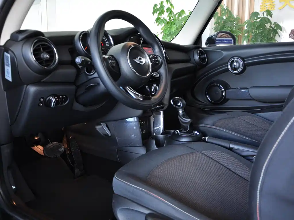 MINI Mini — миниатюра 6