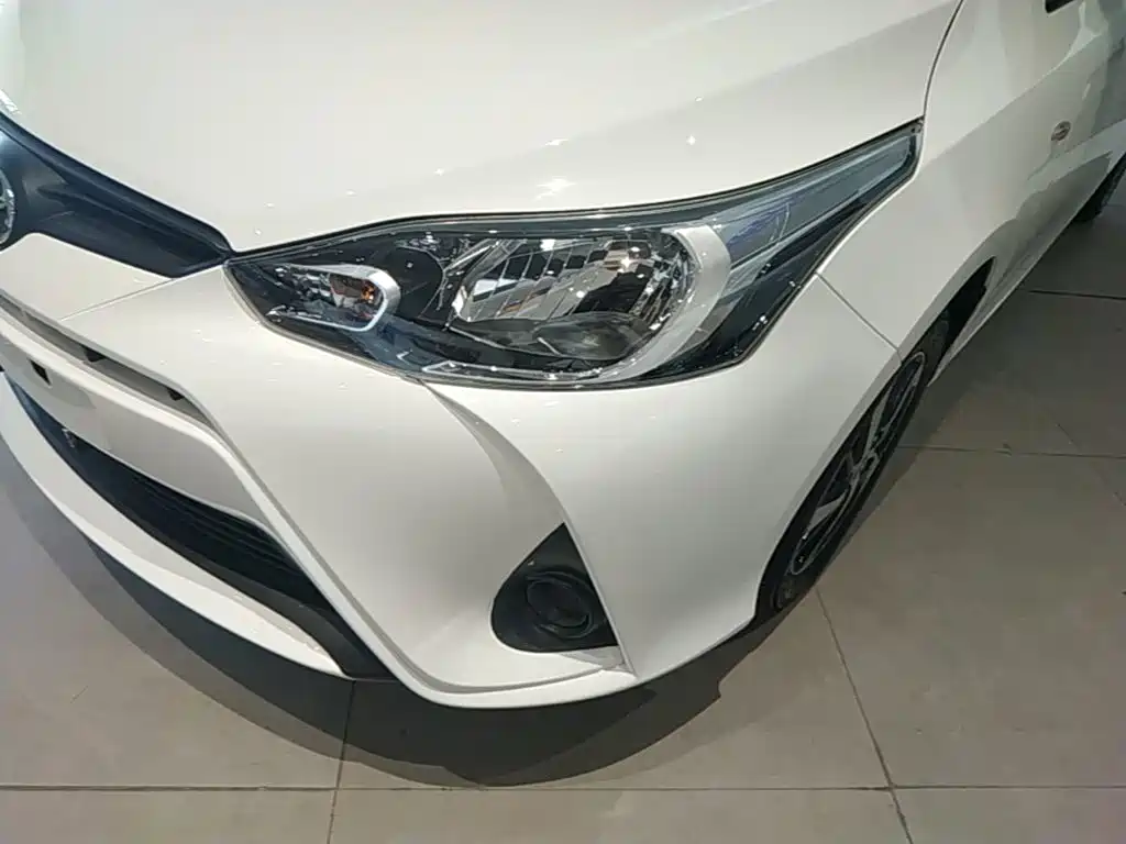 Toyota Yaris L — миниатюра 24