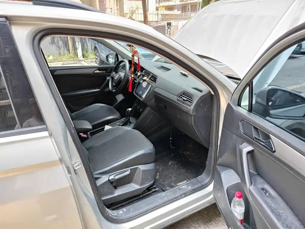 Volkswagen Tiguan L — миниатюра 18