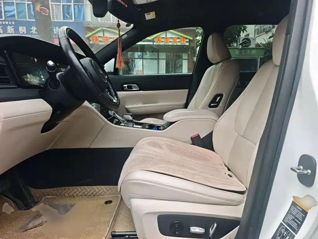 Li Auto Li ONE — миниатюра 11
