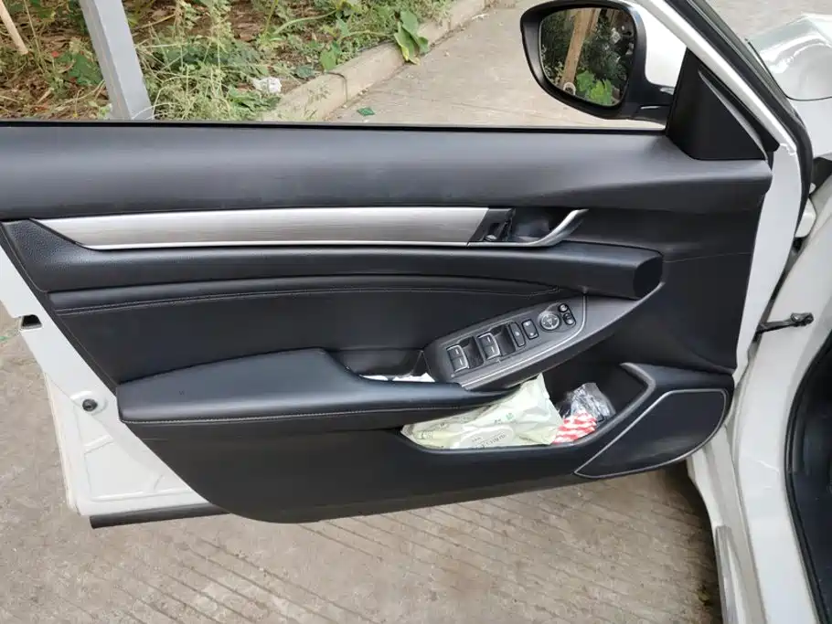 Honda Accord — миниатюра 7